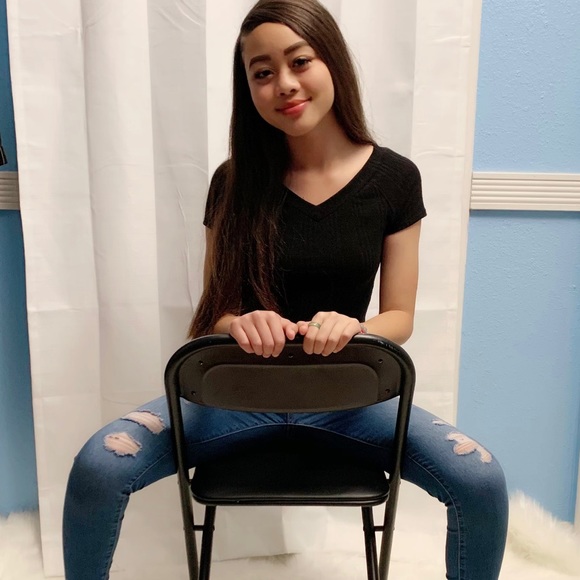 Crop top - Picture 2 of 3